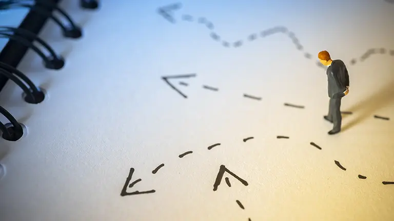 leaders improve decision making m